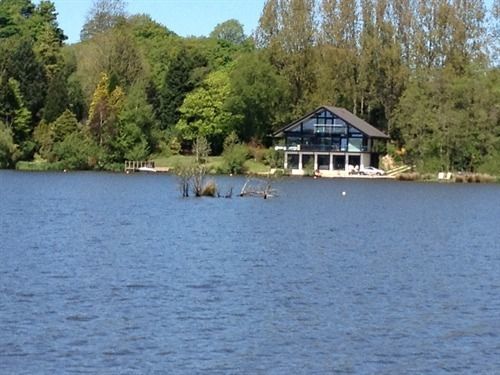 Cleveley Mere Luxury Waterside Lodges Scorton  外观 照片
