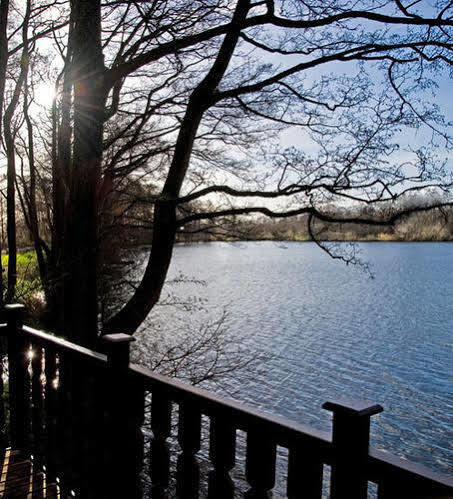 Cleveley Mere Luxury Waterside Lodges Scorton  外观 照片